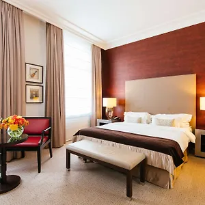**** Szálloda Radisson Blu Style Hotel, Ausztria